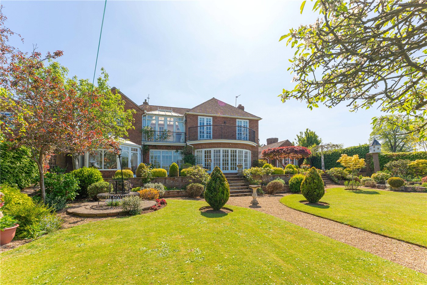 Lawns To House